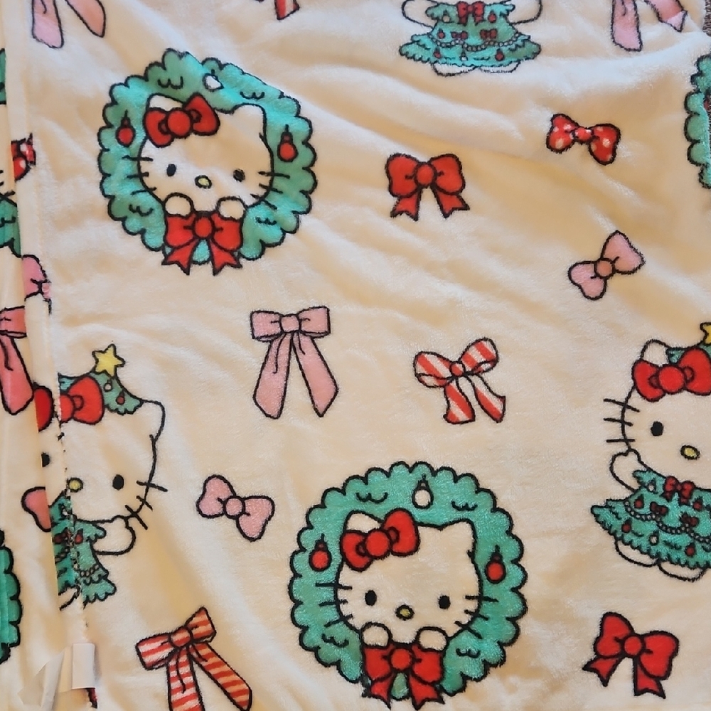 Hello Kitty Christmas Throw